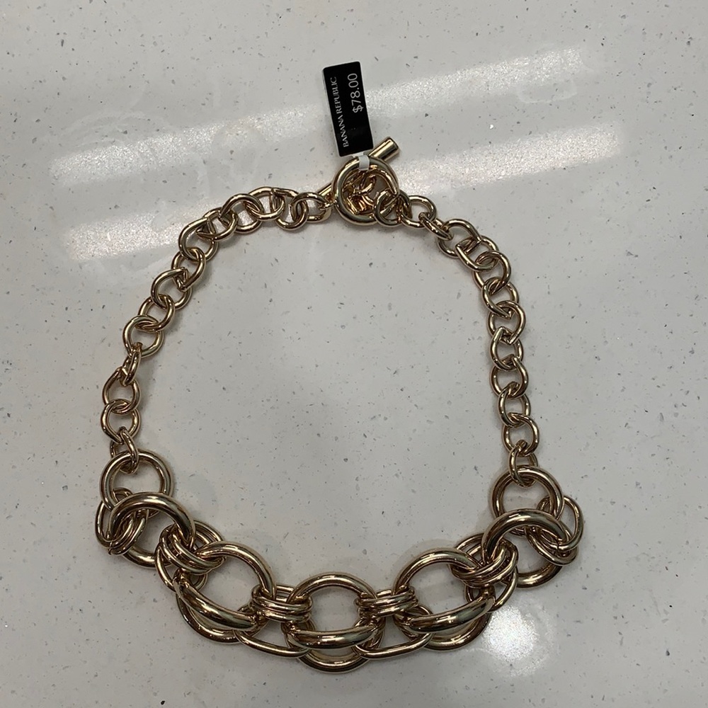 🌈 3 for $25 🌈 NWT Banana Republic 18’ gold necklace